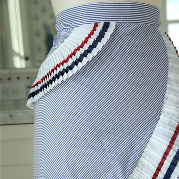 CUTEST SKIRT !! BATELY BEEN WORN!! - Picture 8 of 8